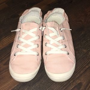 Final Sale 💕 Comfortable Pink Shoes